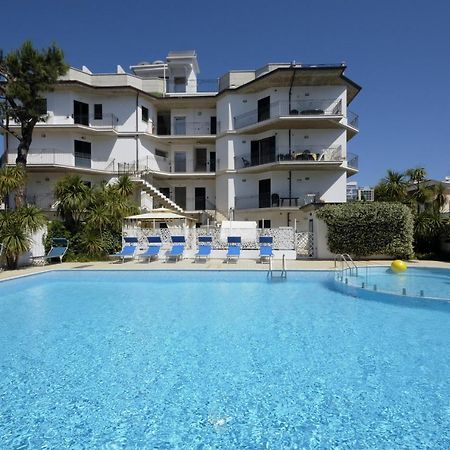 Residence Acquamarina San Benedetto del Tronto Luaran gambar