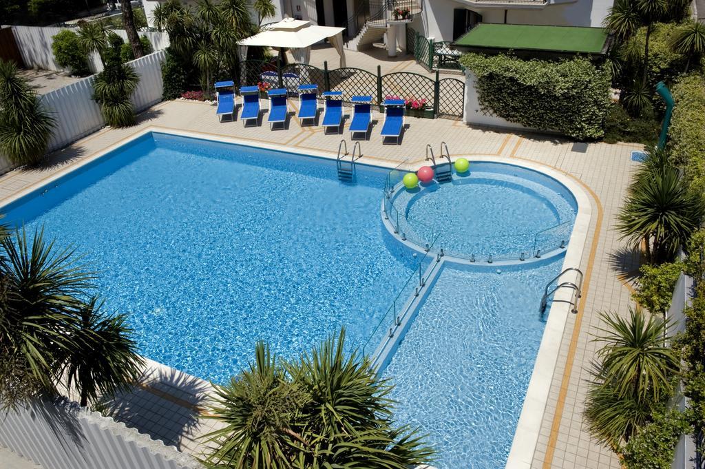 Residence Acquamarina San Benedetto del Tronto Luaran gambar